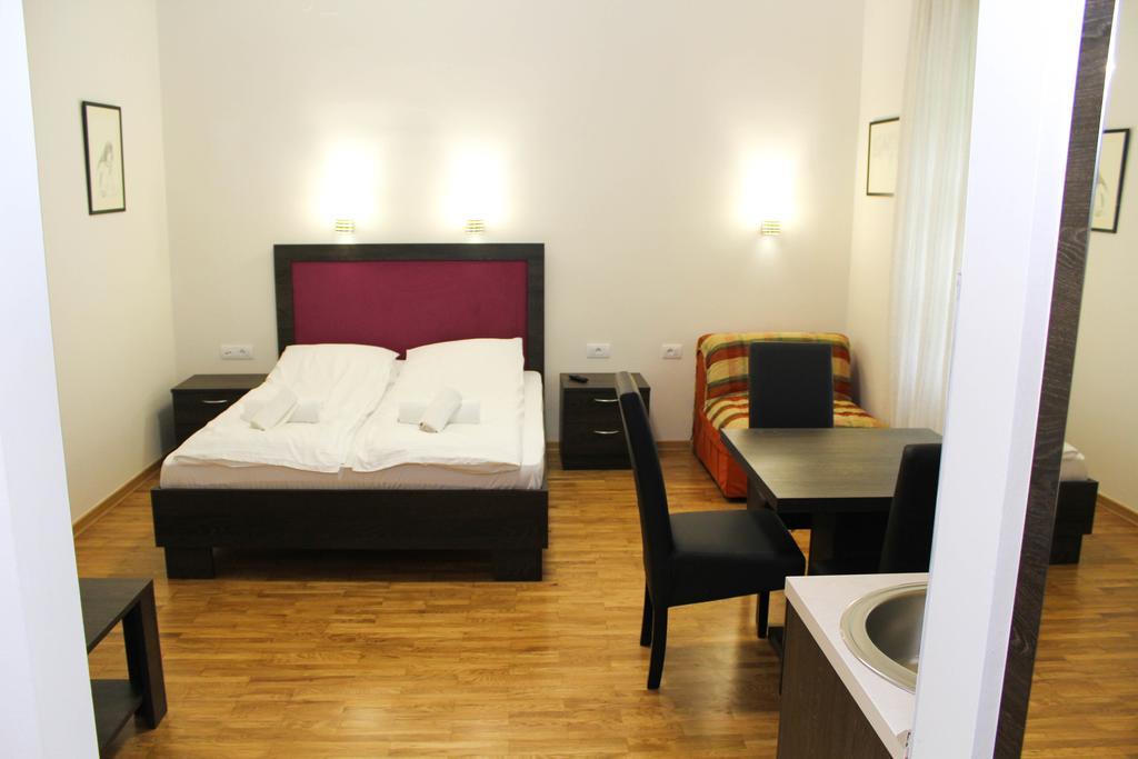 Wake Up Apartments And Rooms Belgrado Exterior foto