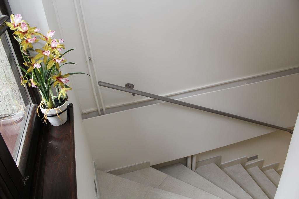Wake Up Apartments And Rooms Belgrado Exterior foto