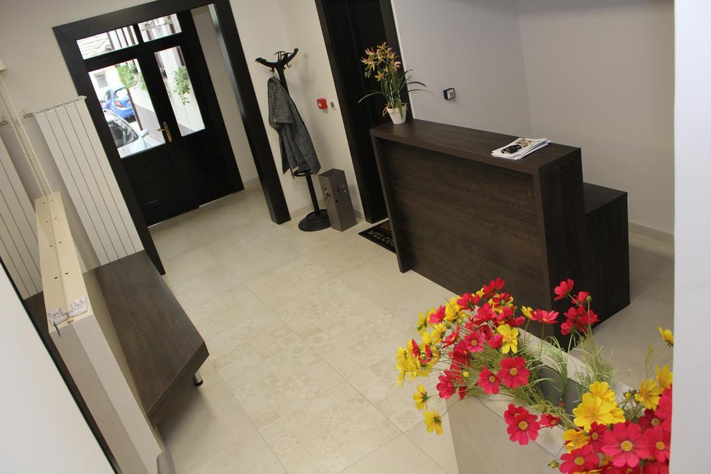Wake Up Apartments And Rooms Belgrado Exterior foto