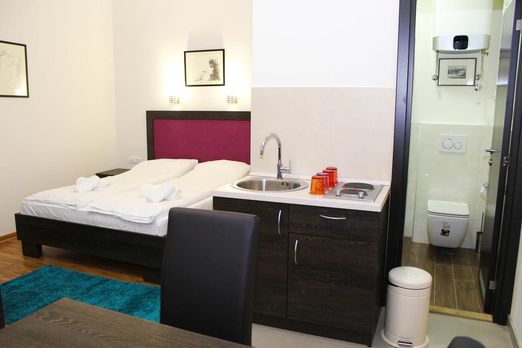 Wake Up Apartments And Rooms Belgrado Exterior foto
